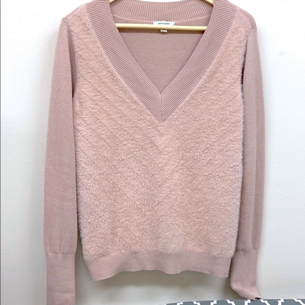 Super soft Chevron V pink sweater, M, Stella & Dot